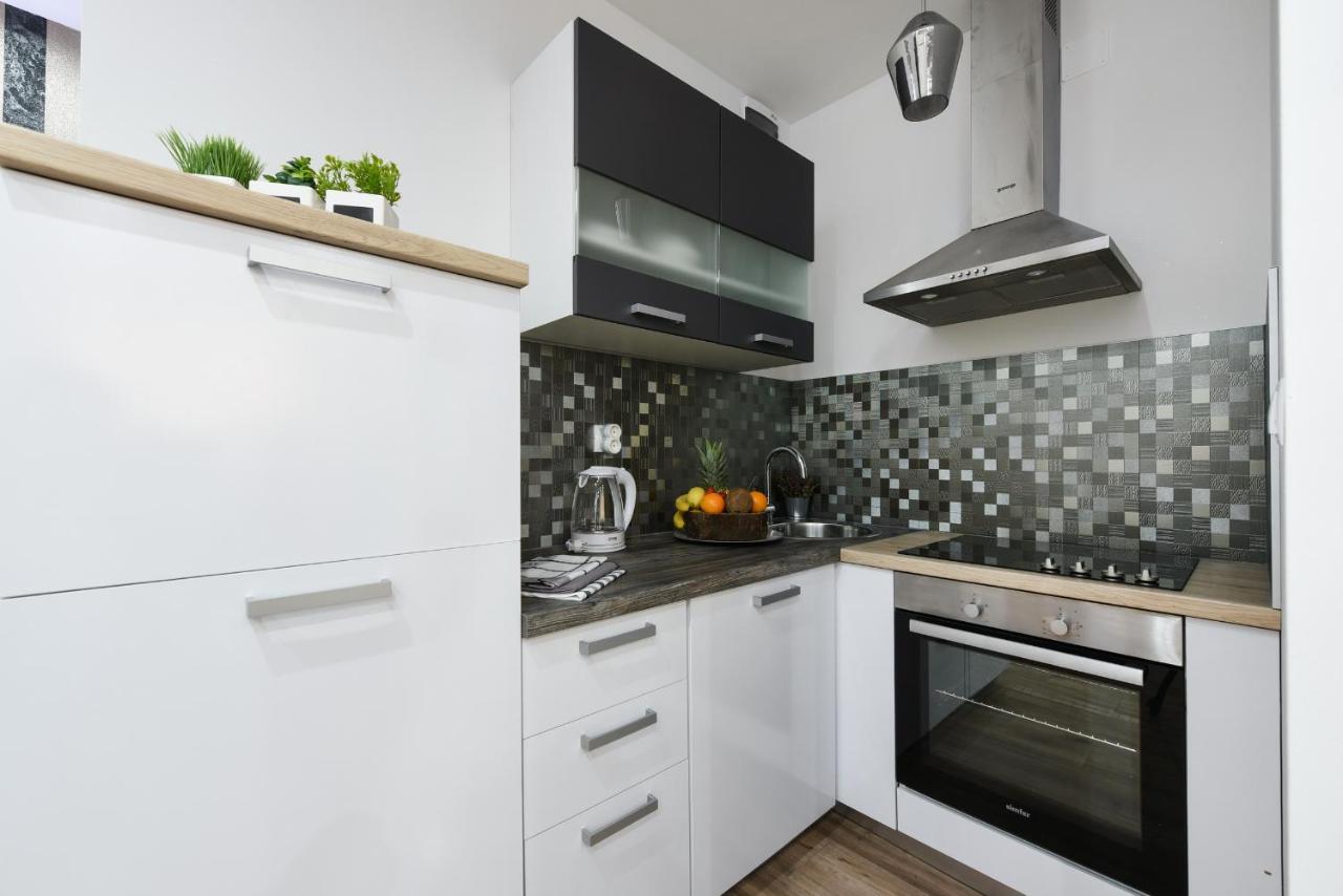 Shine Apartment Zadar Buitenkant foto