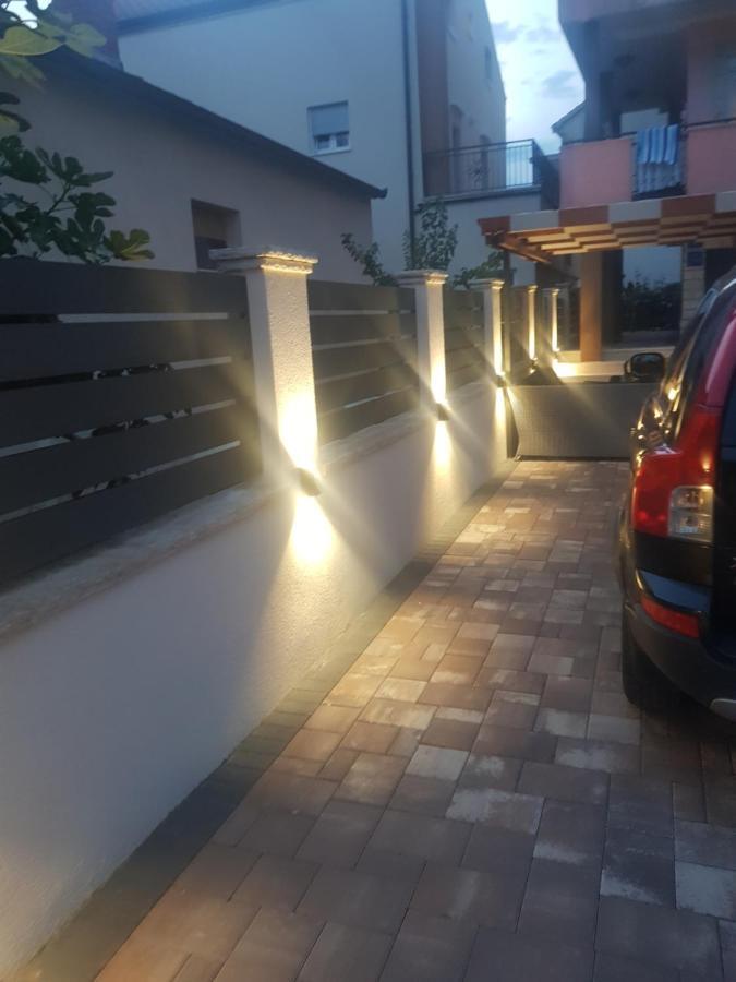 Shine Apartment Zadar Buitenkant foto